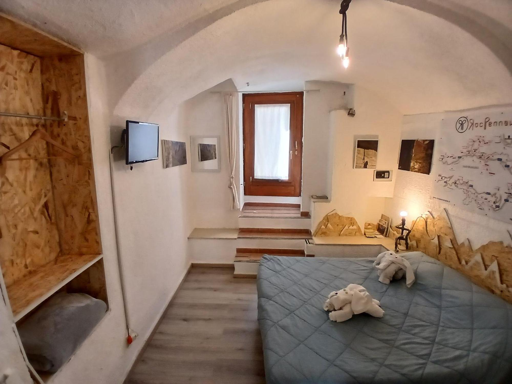 B&B 8A Castelbianco Colletta Esterno foto